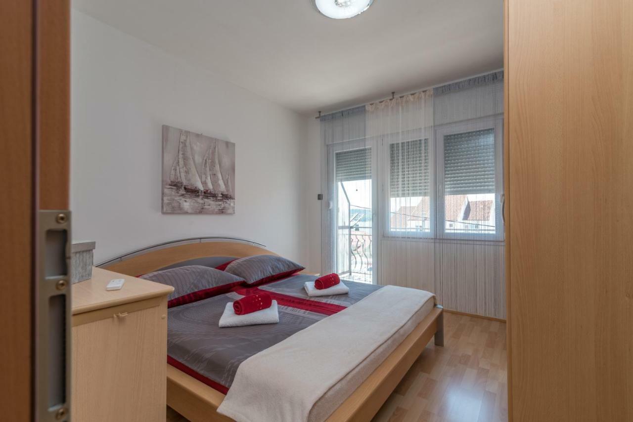 Apartment Bella Vita Трогір Екстер'єр фото